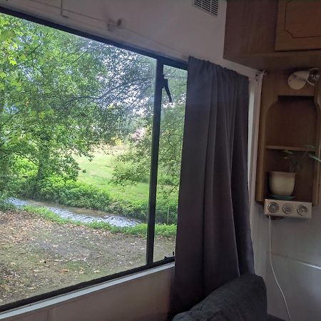 Mobile Home Situe Au Coeur Du Lac Blangy-le-Château Екстериор снимка
