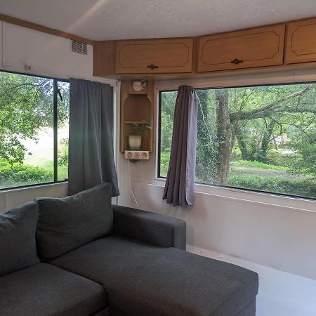 Mobile Home Situe Au Coeur Du Lac Blangy-le-Château Екстериор снимка