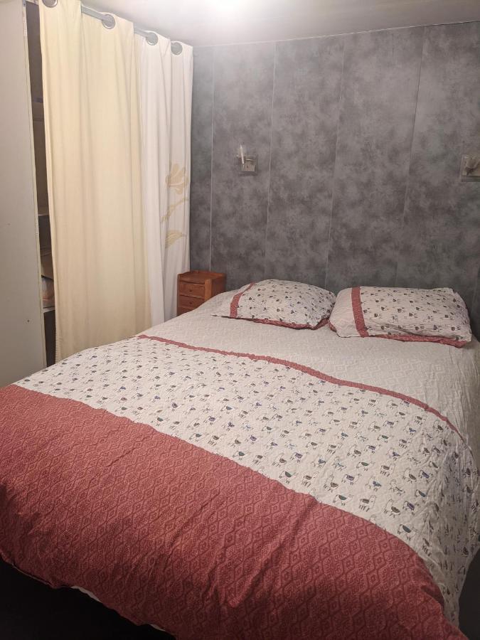 Mobile Home Situe Au Coeur Du Lac Blangy-le-Château Екстериор снимка